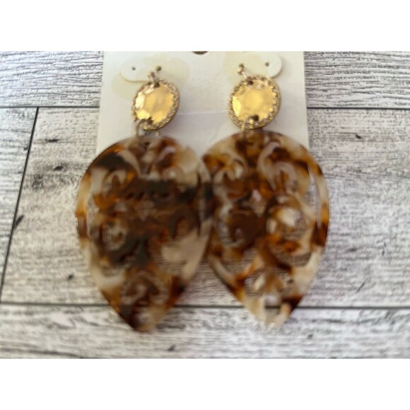 Cato Lucite Dangle Drop Earrings Gold Tone Brown/Tan Nickel Free - Picture 2 of 4